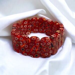 Vintage MCM Oval Red Millefiori Venetian Glass Cabochon Bead Stretch Bracelet
